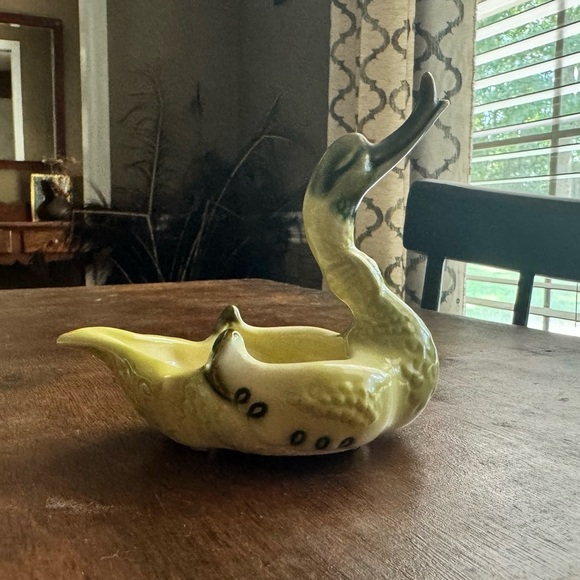 Vintage Mid Century Modern Hull Pottery Swan Trinket Dish Ashtray Planter - Picture 1 of 9